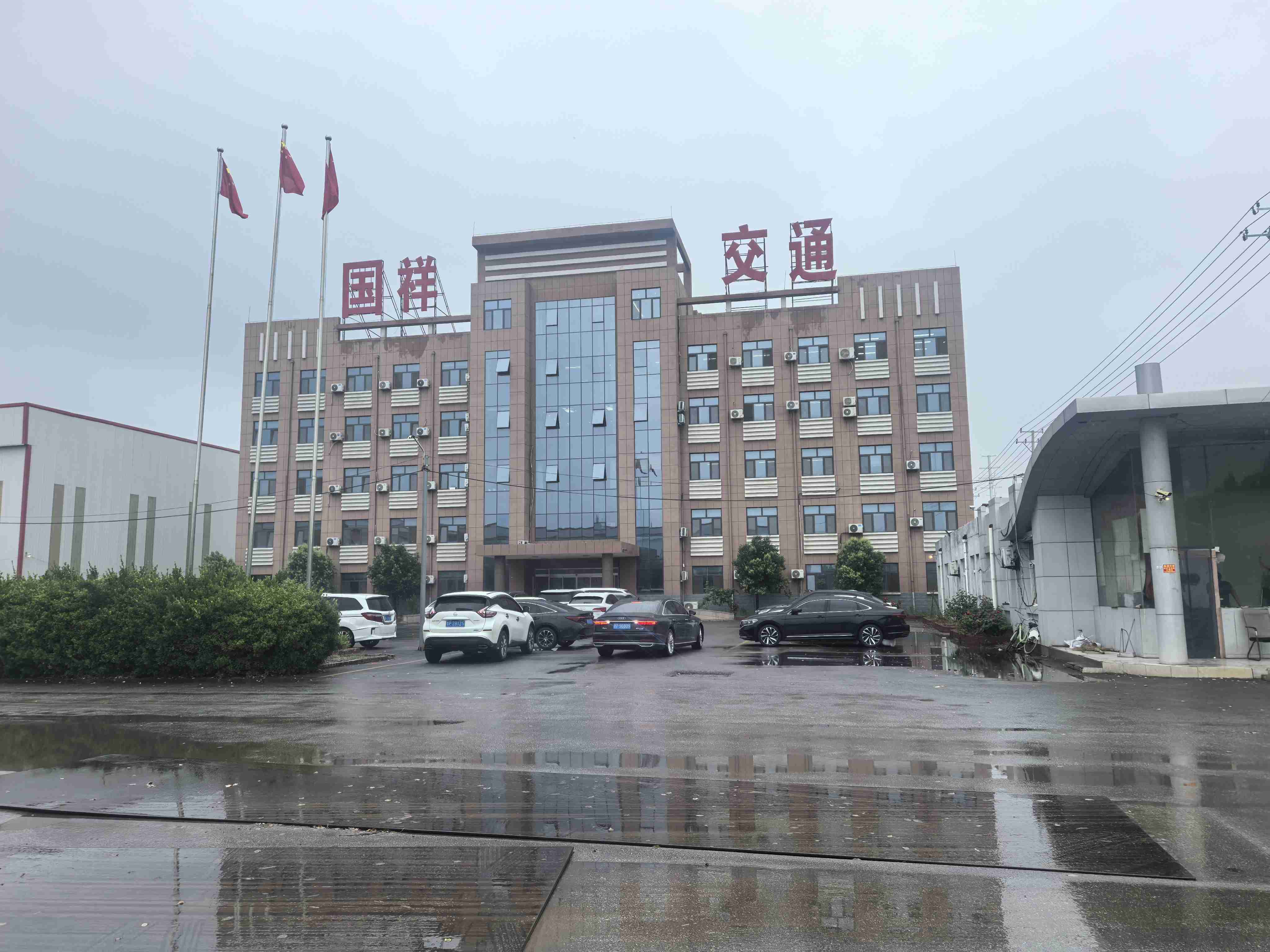 包头市波形护栏板浸塑波形护栏 - 排名